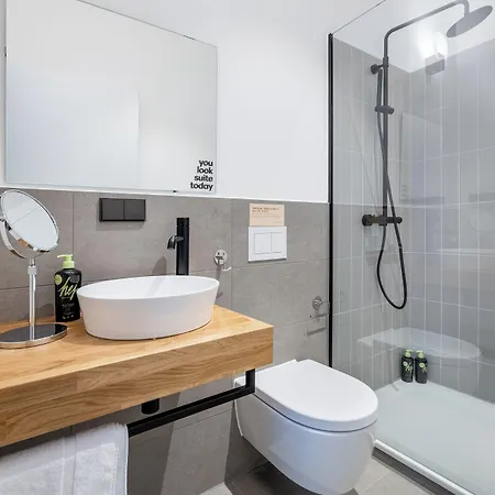 Limehome Annastrasse 3* اوغسبورغ
